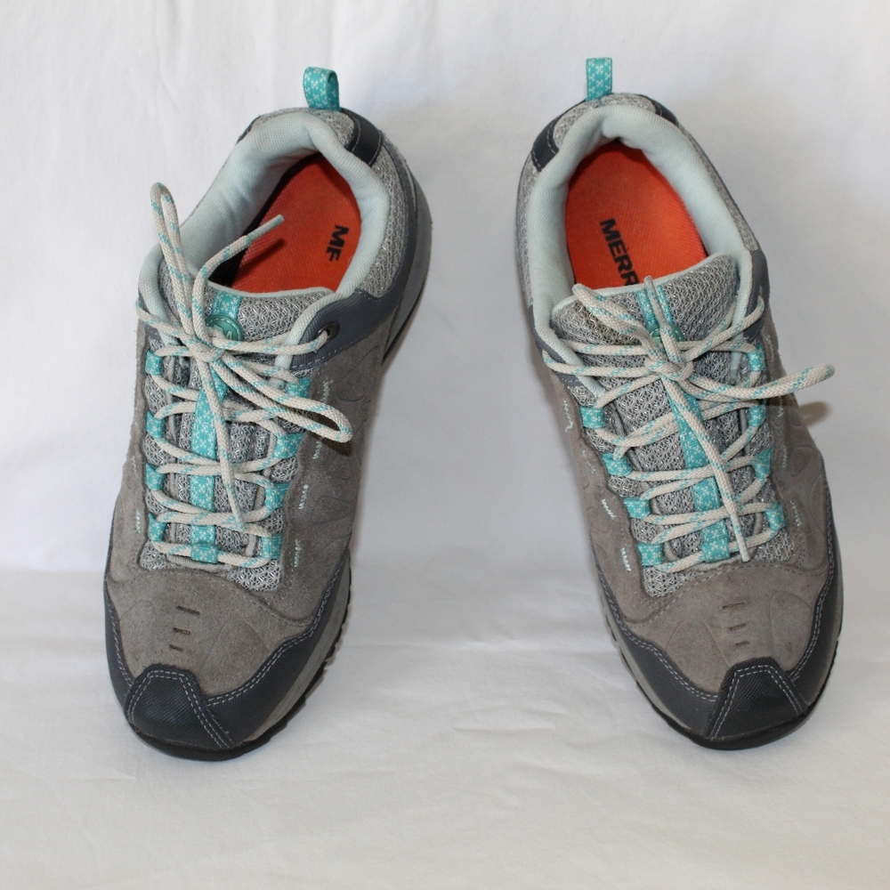 Merrel castle rock hiking shoe